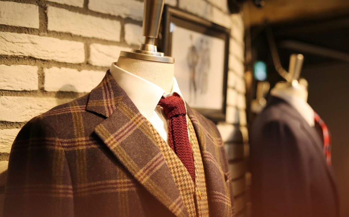 ウェディング　タキシード